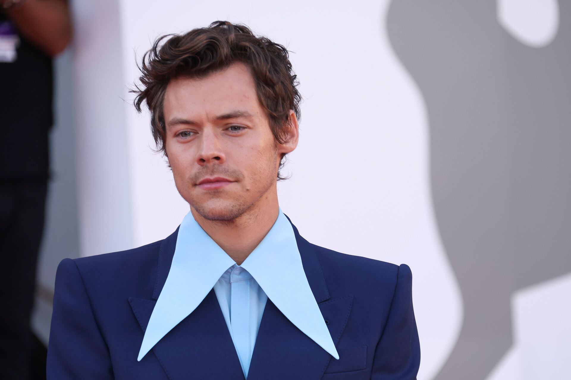 Harry Styles Addresses Chris Pine Spit Saga On Stage Nz Herald