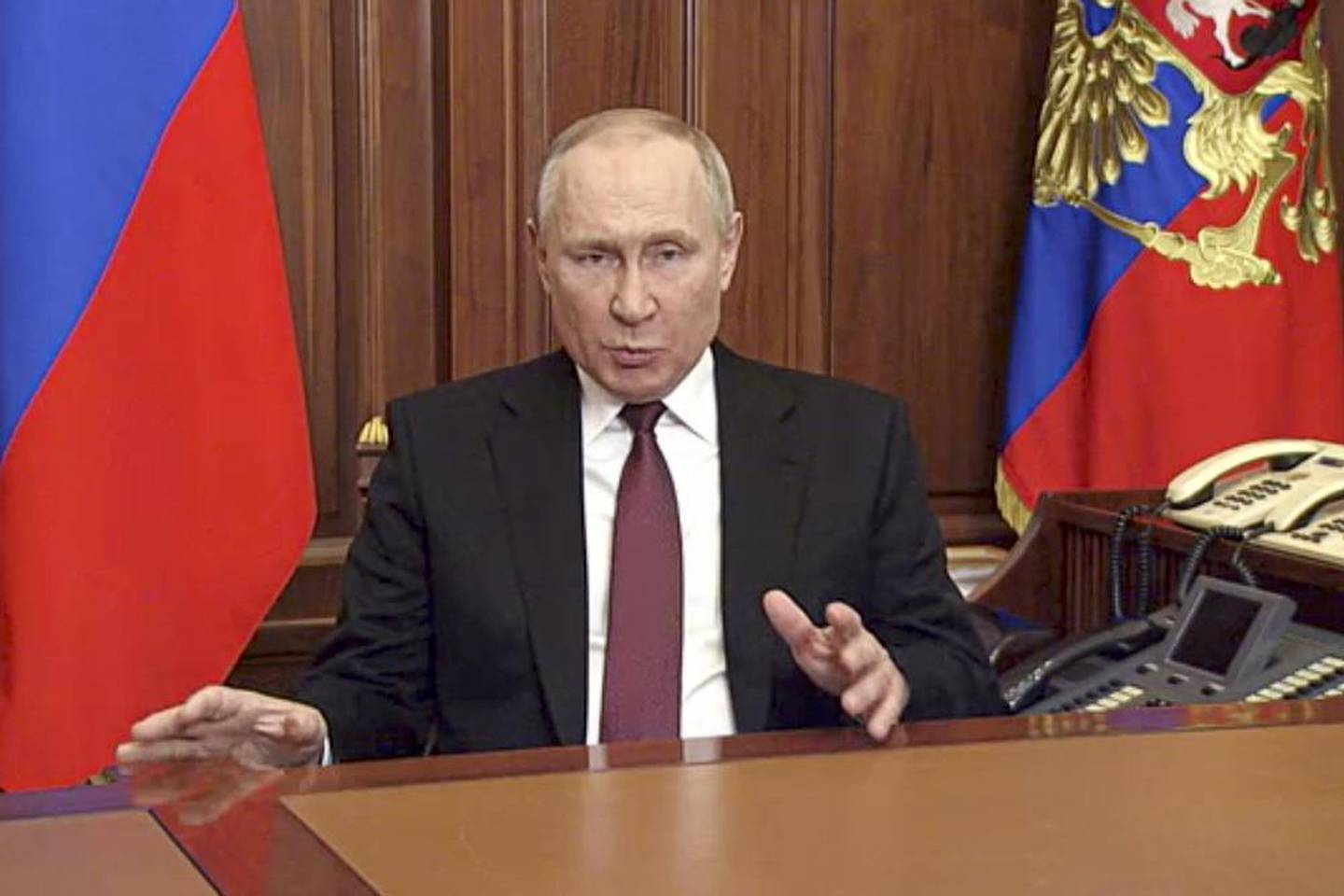 俄罗斯总统弗拉基米尔·普京于 2022 年 2 月 24 日星期四在俄罗斯莫斯科向全国发表讲话。照片/美联社
