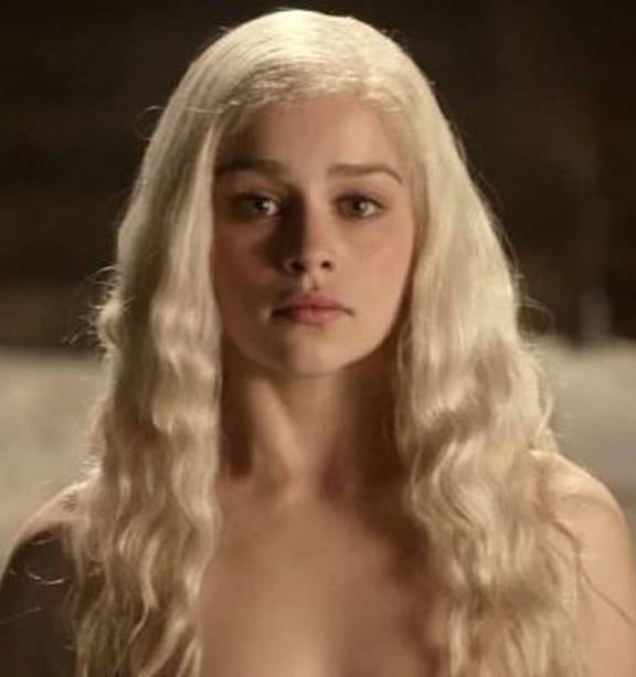 Emilia Clarke Raged At Game Of Thrones Bosses Who Guilt Tripped Her Into Nude Scenes NZ Herald