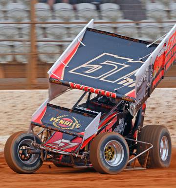 Tauranga Driver Chases Nz Sprint Car Grand Prix Success At Baypark Speedway Nz Herald