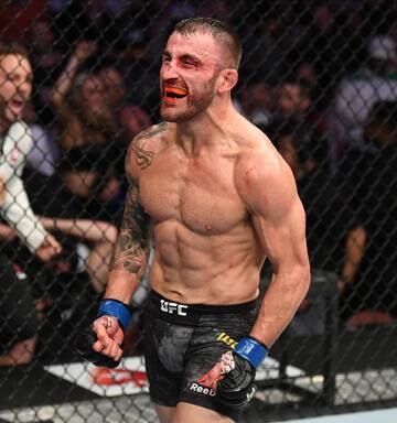 Ufc 245 City Kickboxing Trained Alexander Volkanovski Beats Max
