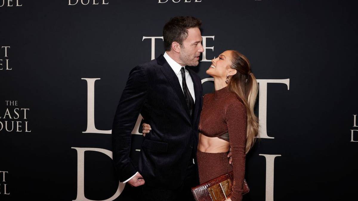 Jennifer Lopez menutup rumor Ben Affleck menyusul komentar mantan istrinya