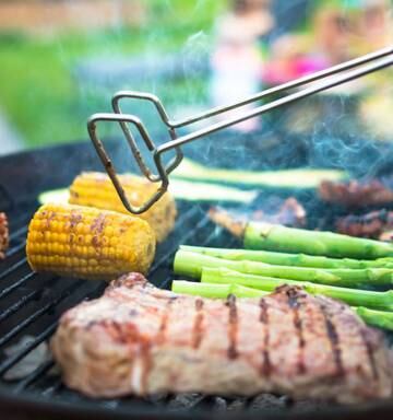 Niki Bezzant: How to avoid food poisoning this summer - NZ Herald