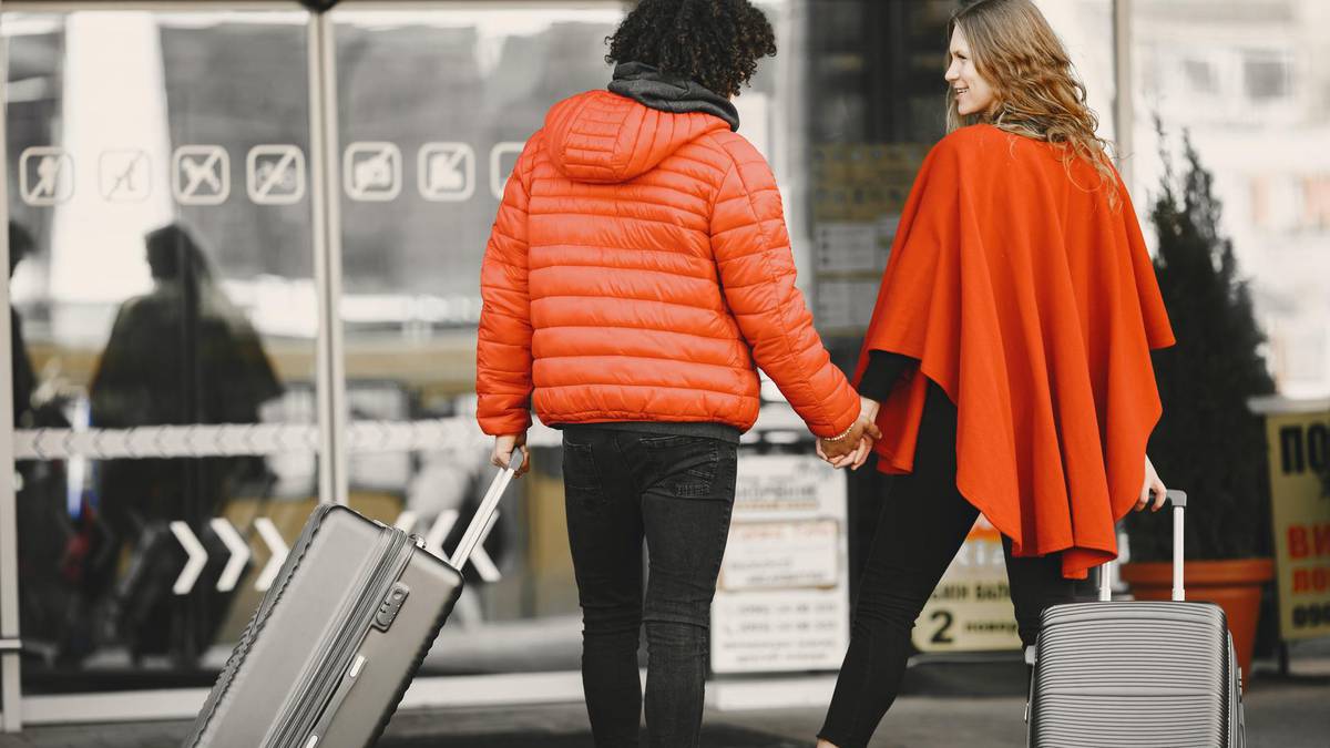 Szef lotniska we Frankfurcie obwinia czarne torby za problemy z bagażem