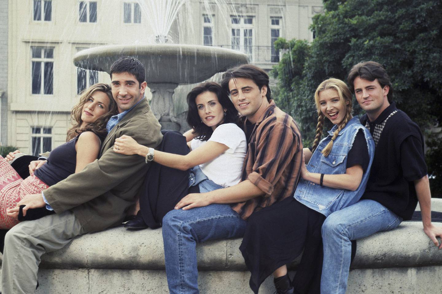 'Friends' cast Jennifer Aniston, David Schwimmer, Courtney Cox, Matt LeBlanc, Lisa Kudrow and Matthew Perry. Photo / Getty Images