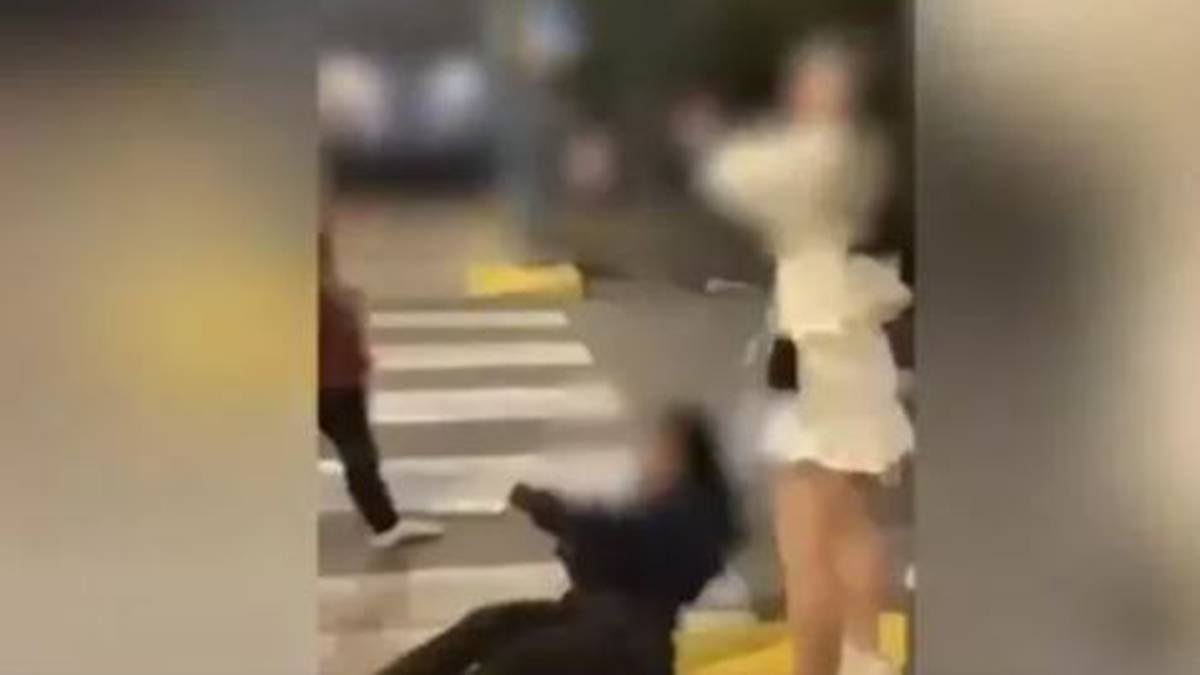 Photo of La police enquête sur une vidéo d’une attaque contre des étudiants asiatiques à Brisbane