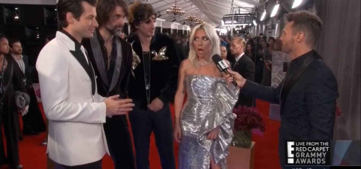 Grammy S 2019 Ryan Seacrest S Awkward Interview With Lady Gaga