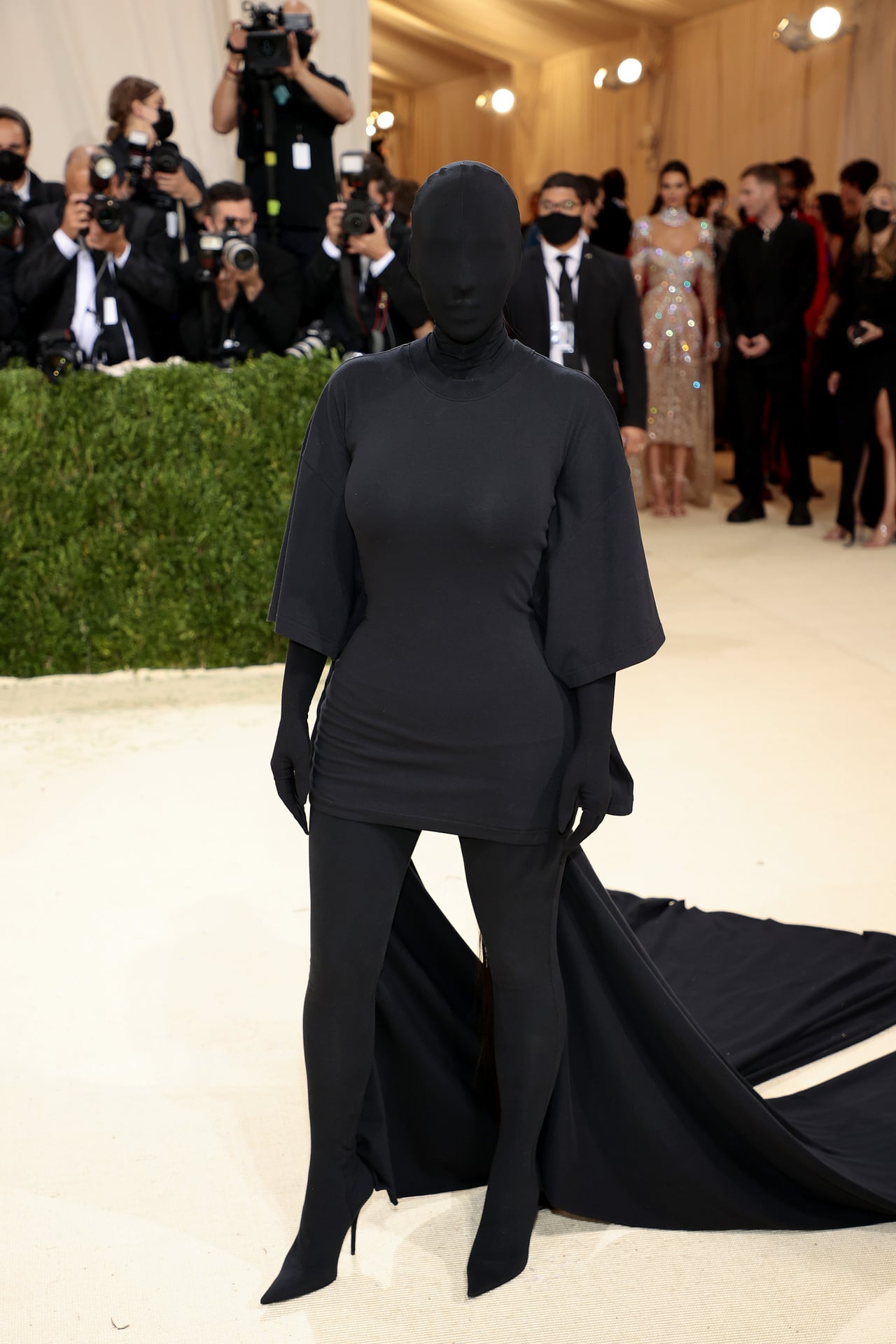 Kim Kardashian brutally mocked for allblack bodysuit at Met Gala NZ