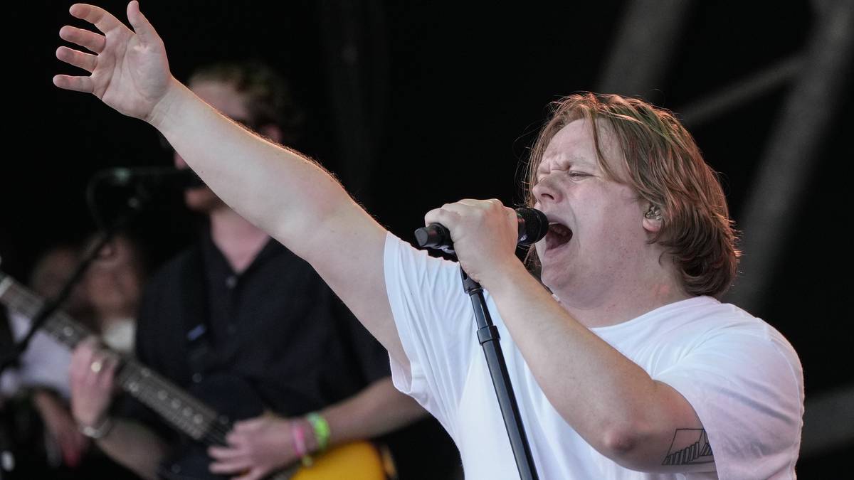Lewis Capaldi kansellerer show på New Zealand, resten av verdensturneen i 2023: &laquo;Jeg beklager&raquo;