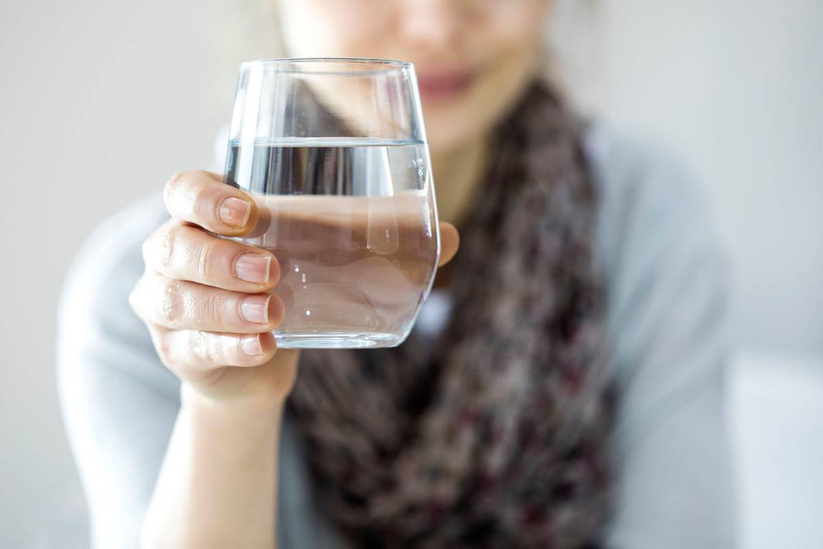 Research shows that drinks with small amounts of sugar, fat or protein do a better job of hydrating - New Zealand Herald