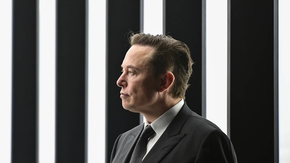 Elon Musk traci 200 miliardów dolarów – najwięcej w historii