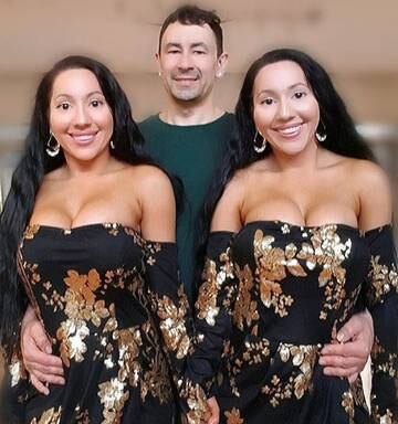 Worlds Most Identical Twins Want Babies At The Same Time