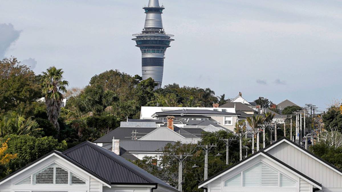 Ceny w Auckland: „Po prostu zszokowany” – Ogromne wzrosty zaczynają trafiać do skrzynki odbiorczej
