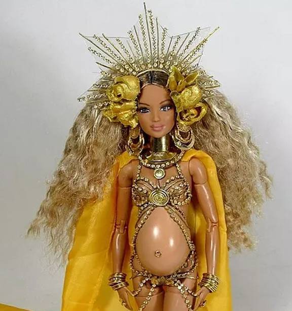 magnifiek Couscous volume Pregnant Beyonce gets her own Barbie doll - NZ Herald