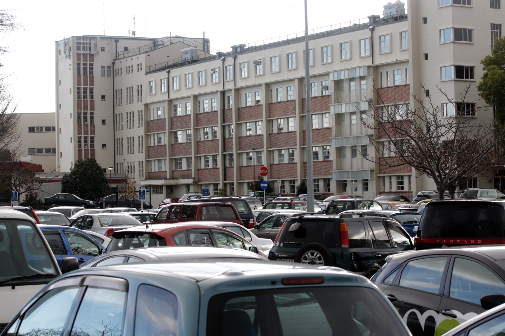 Hook Bay Hospital suffers from variable earthquake risk