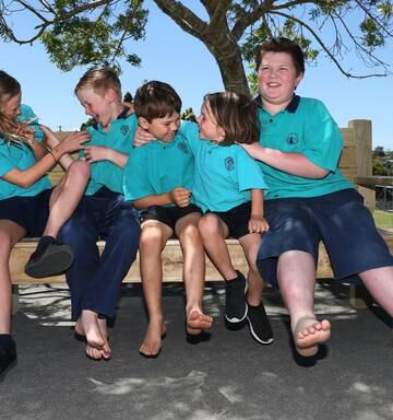 Auckland School S Friendship Bench Helps Lonely Kids To Find A