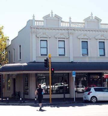Auckland On The Sunny Side Of The Street Nz Herald