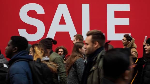 Boxing Day Spending Rises But Dwarfed By Black Friday Nz Herald