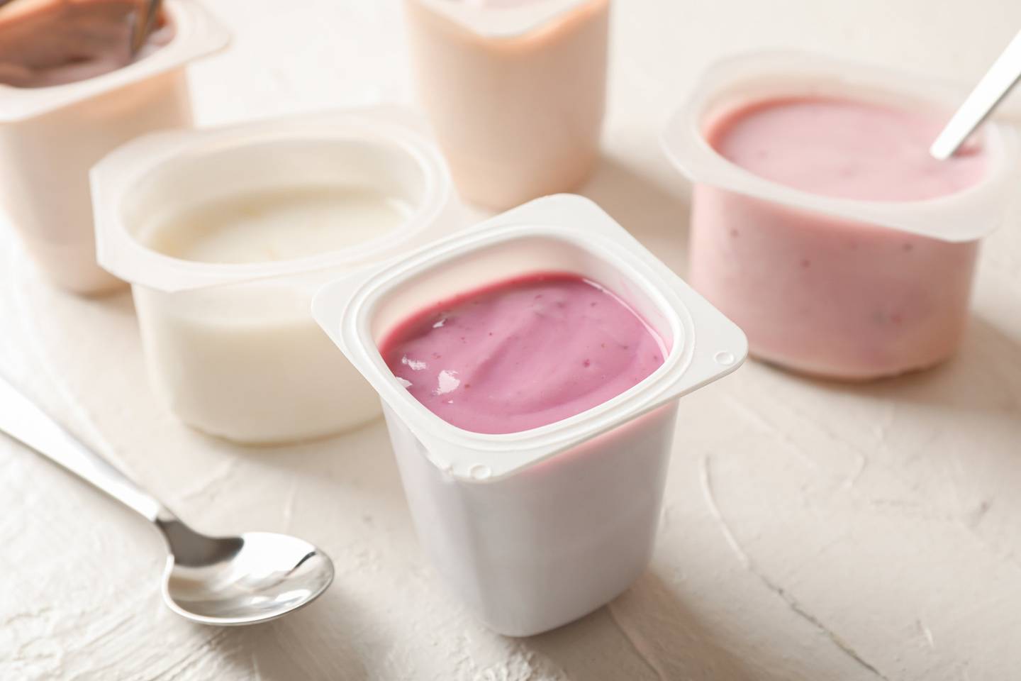 风味酸奶是一种超加工食品。 图/123RF