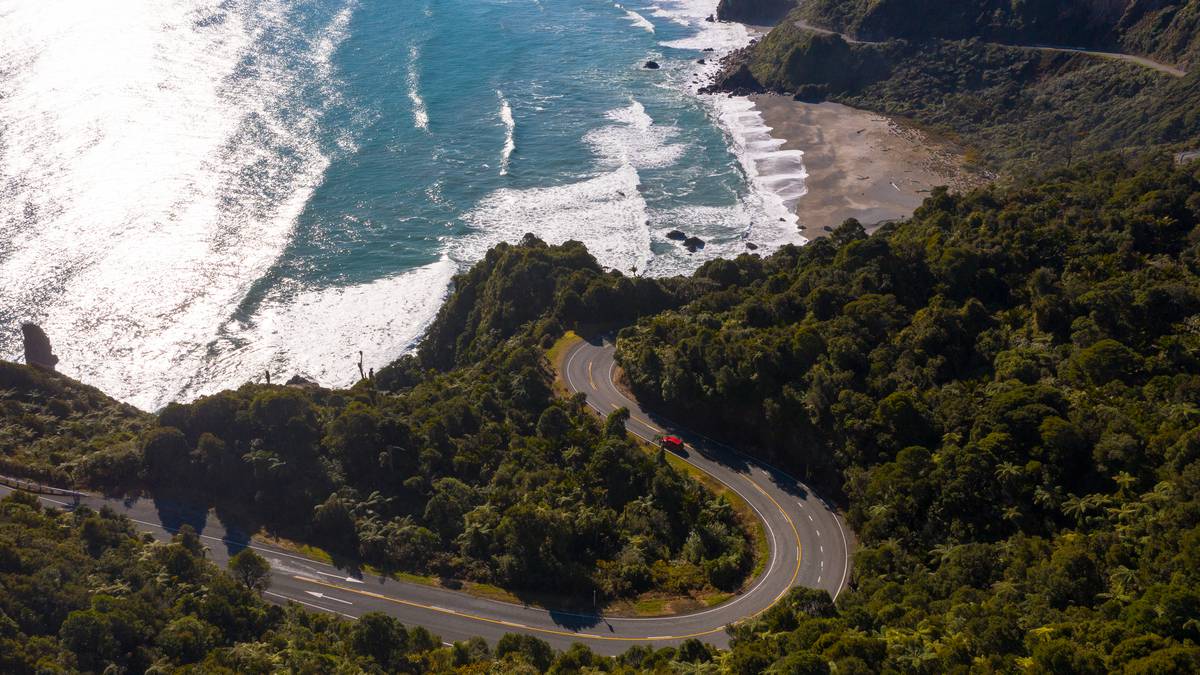 Viaje por carretera a la Isla Sur: por qué la costa oeste es un viaje épico en autocaravana