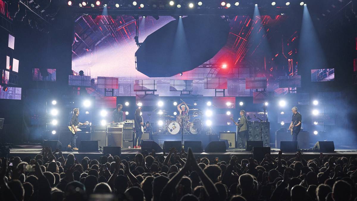 Foo Fighters to play three shows in New Zealand in January 2024