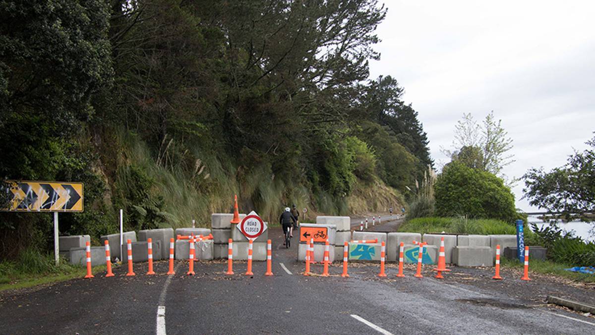 Slip-damaged Te Puna Station Rd remains closed after plea from kaumatua