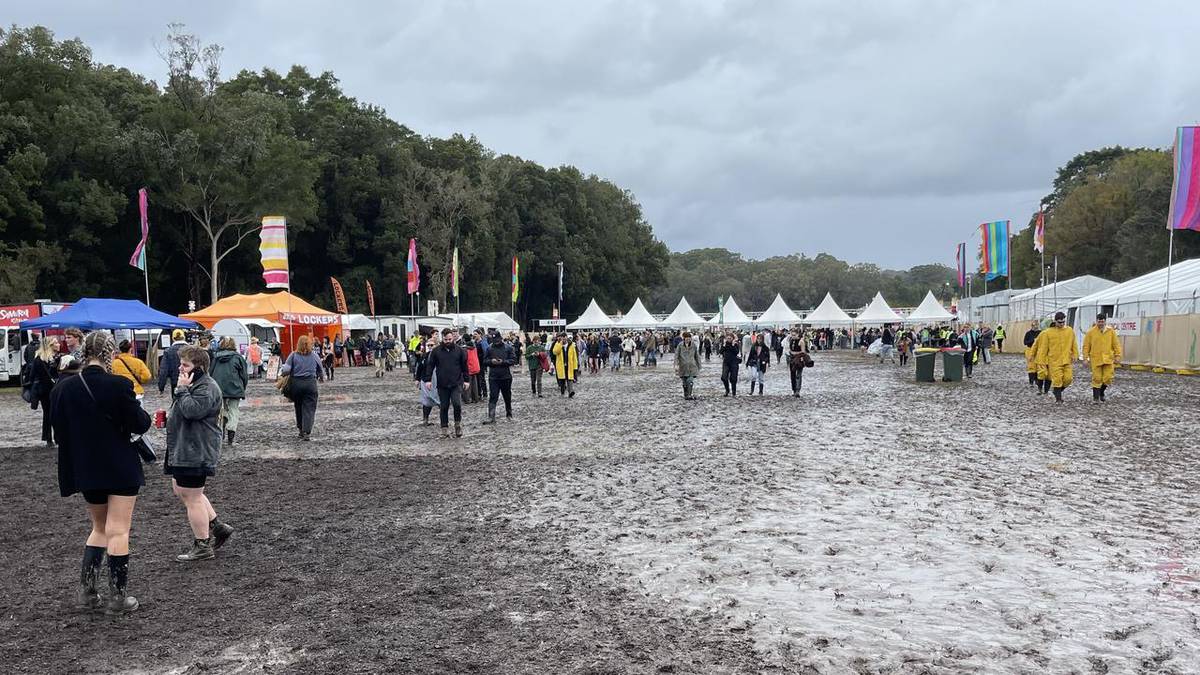 Bywalcy festiwalu są wściekli z powodu anulowania splendoru w trawie