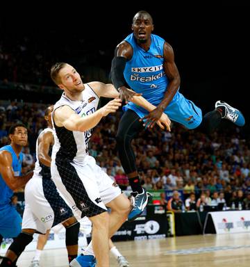Basketball Jackson Full Steam Ahead Nz Herald