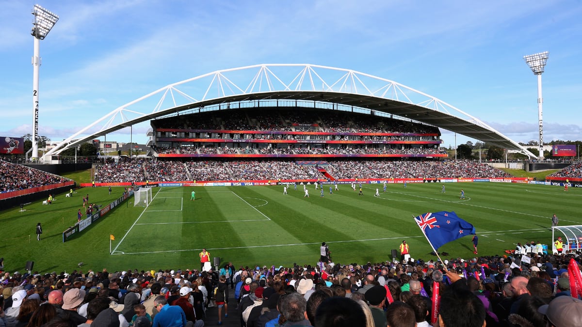 'Nobody uses it': Mayor Wayne Brown says North Harbour Stadium could be bulldozed next year