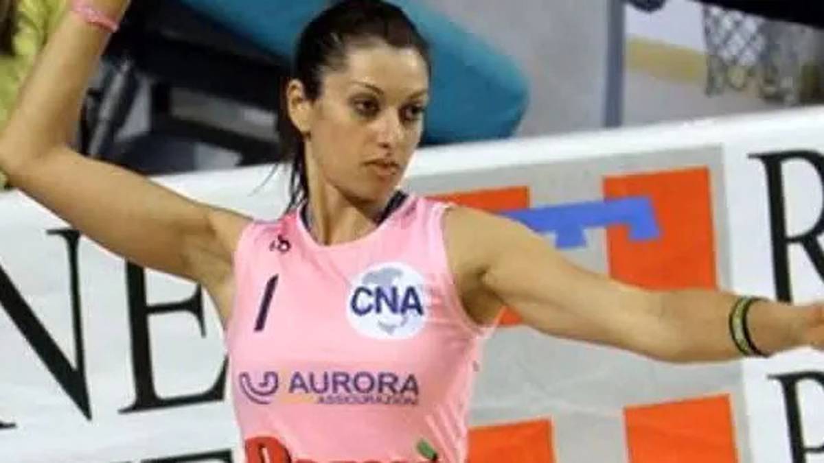 volleyball-player-fired-sued-after-getting-pregnant