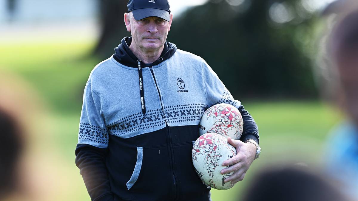 Rugby: Vern Cotter zrezygnował z trenowania Fidżi przed mistrzostwami świata