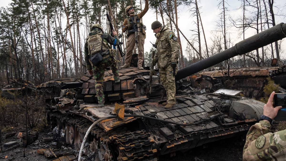 الحرب الروسية الأوكرانية: انسحاب القوات الملوثة بعد حفر الخنادق في تشيرنوبيل