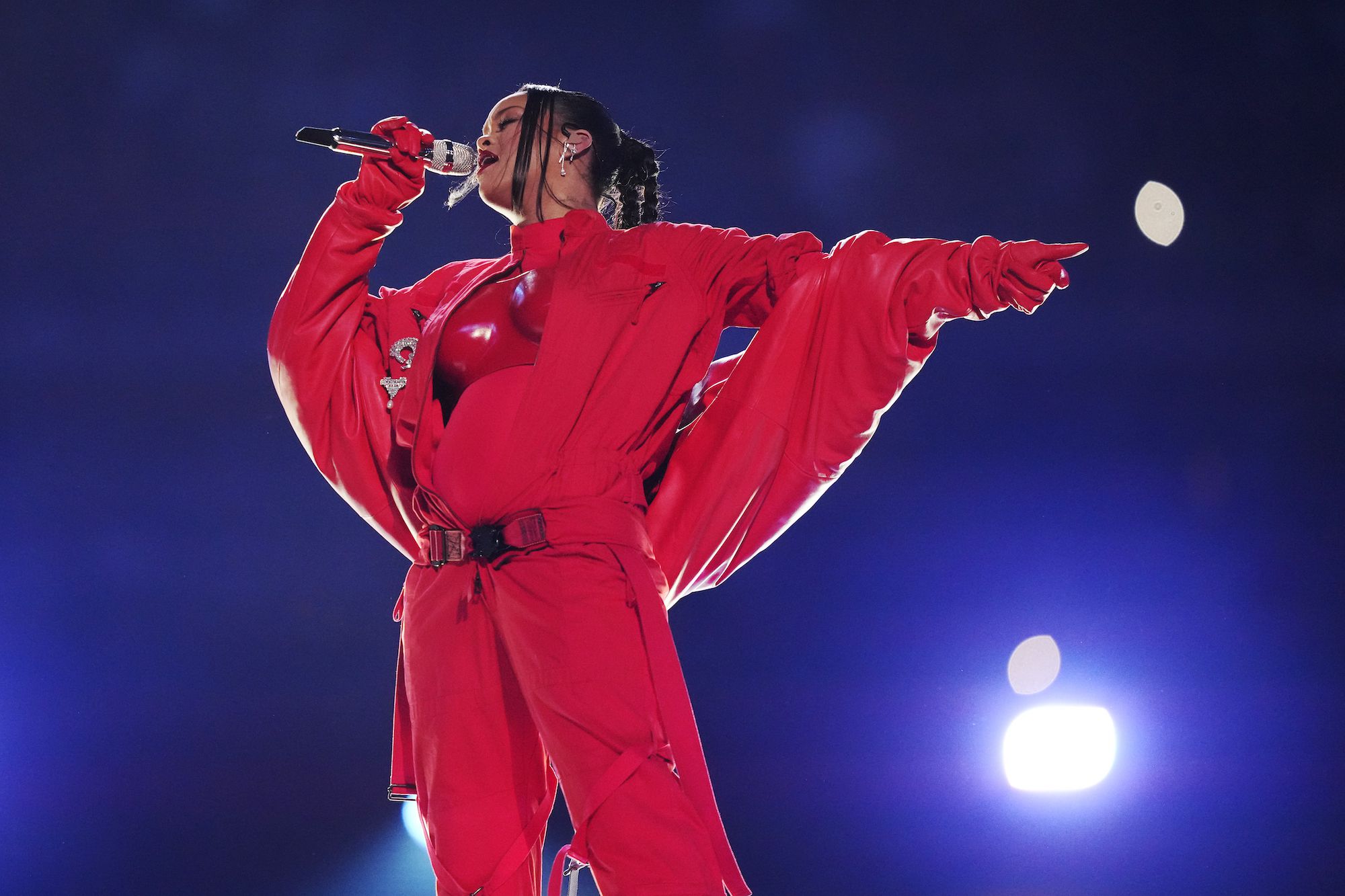 Why Rihanna 'wasn't paid a cent' for Super Bowl halftime show performance -  NZ Herald