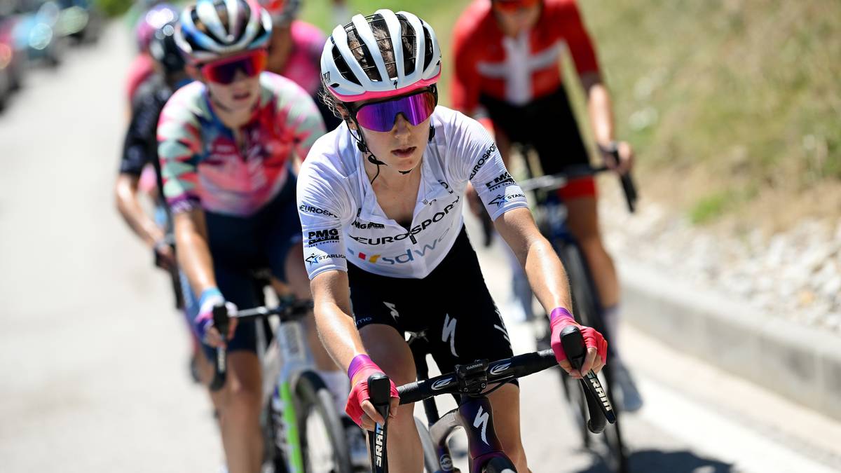 Cyclisme: le top cinq du Giro d’Italia de la cycliste kiwi Nyama Fischer Black ne suffit pas pour s’assurer une place dans le tournoi d’ouverture du Tour de France féminin