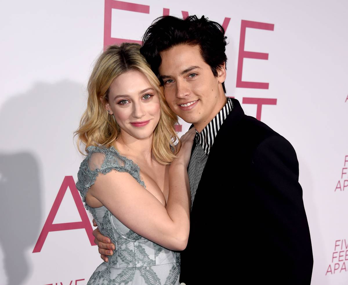 Riverdale S Cole Sprouse And Lili Reinhart Have Reportedly Split Nz Herald