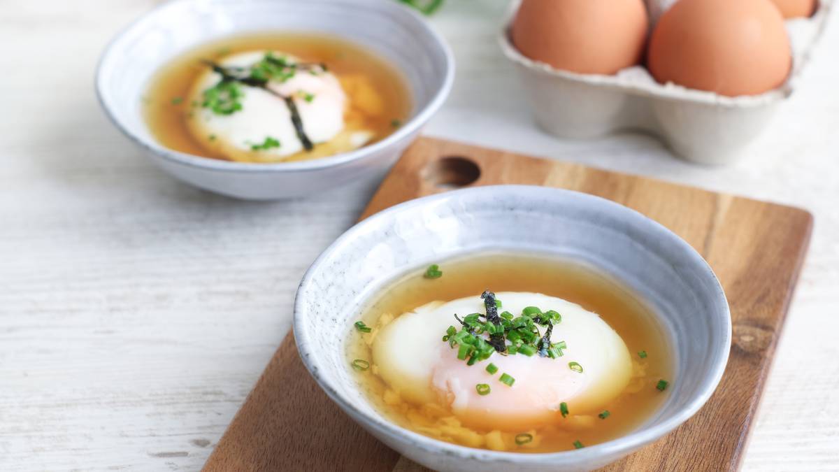 Viral yumurta tüyosu: Tavada haşlanmış yumurta nasıl yapılır?