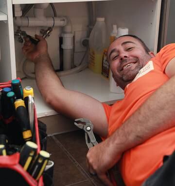 Forty Year Old Apprentice Wins Plumbing World Scholarship At Nz Plumbing Awards Nz Herald