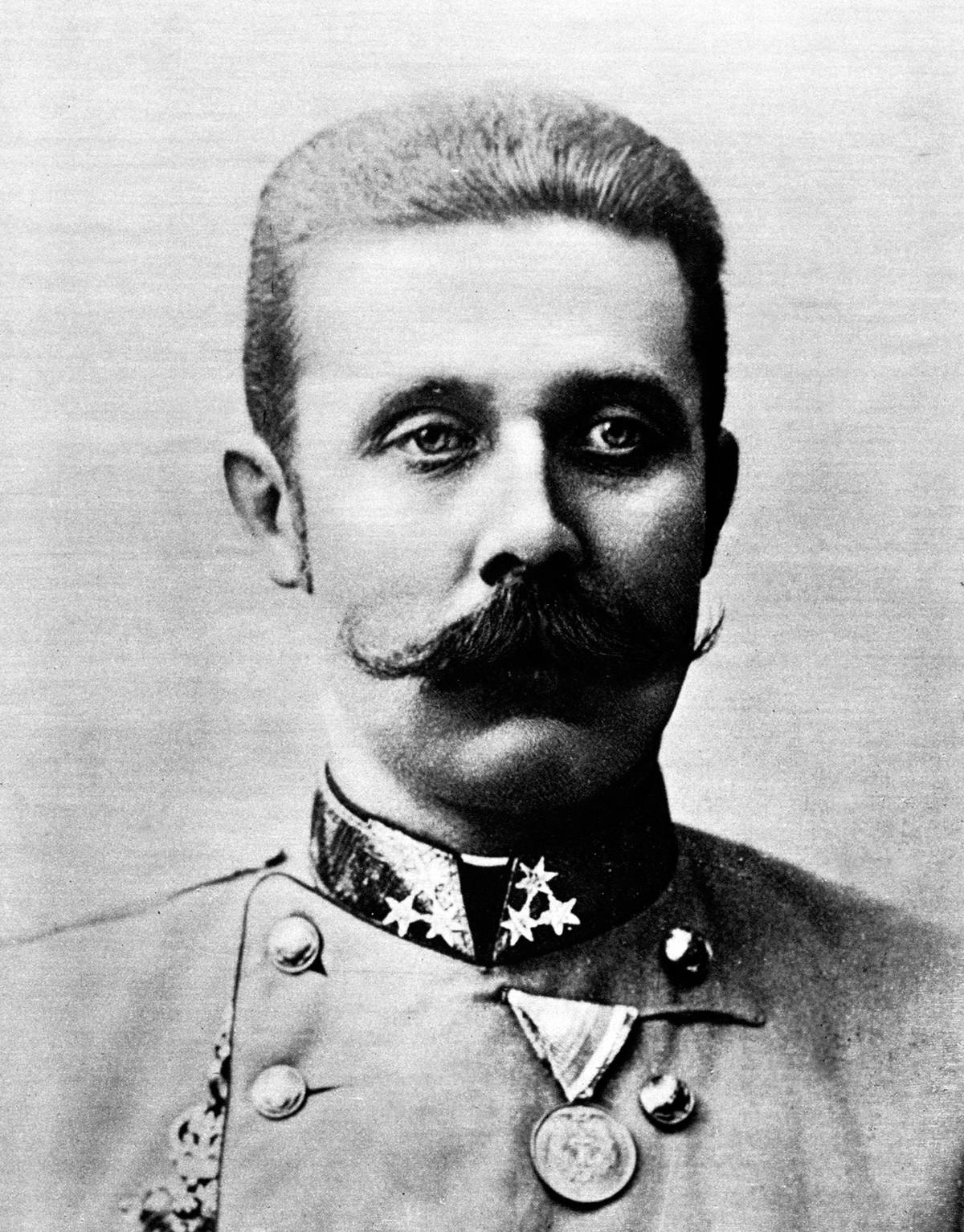 who assassinated franz ferdinand and where