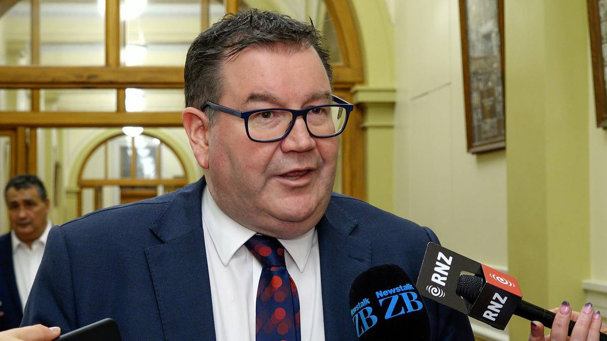 „Klein und gemein“: Sportminister Grant Robertson antwortet auf Kritiker der Transgender-Richtlinien von Sport NZ