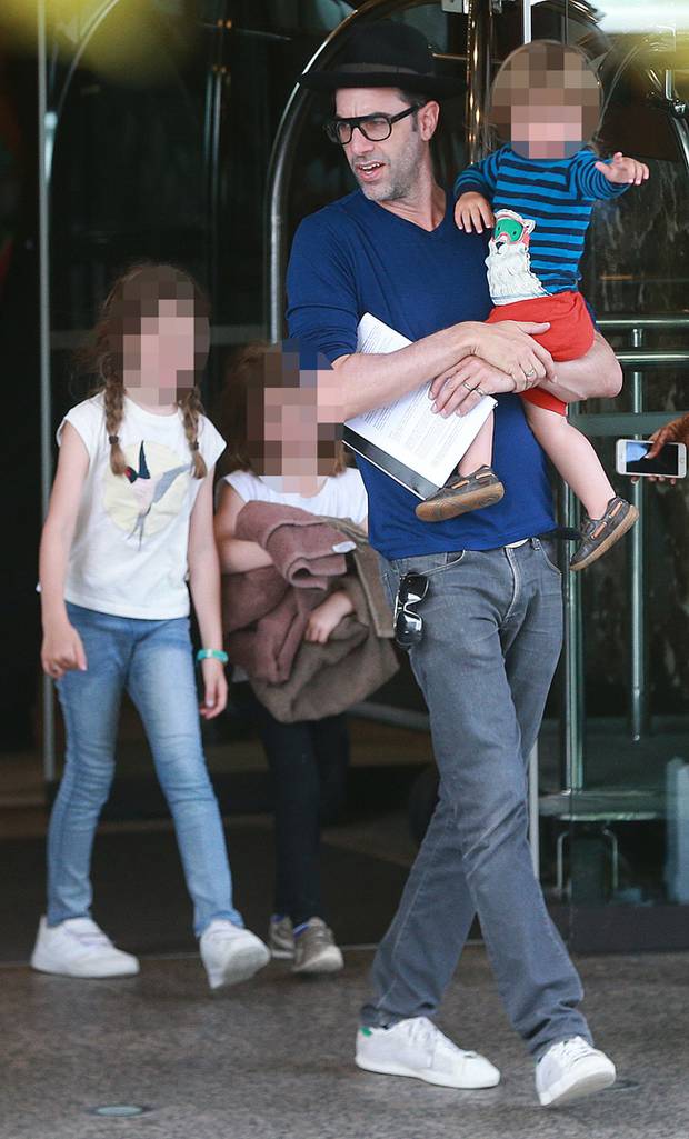 Borat Star Sacha Baron Cohen And Actress Wife Isla Fisher Touch Down In New Zealand Nz Herald
