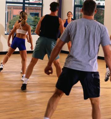 Les Mills Tells Members What To Wear In Front Row Nz Herald