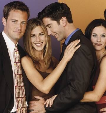 Jennifer Aniston Says Friends Cast Is Working On Something