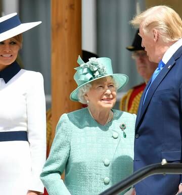 President Trump Meets With Queen At Buckingham Palace Nz Herald
