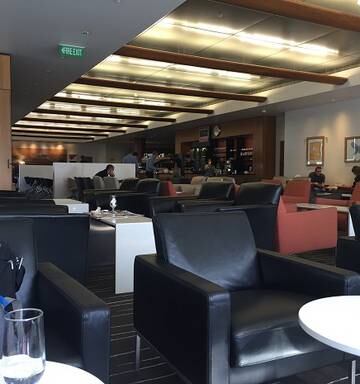 Lounge Check The Qantas Lounge Auckland Airport Nz Herald