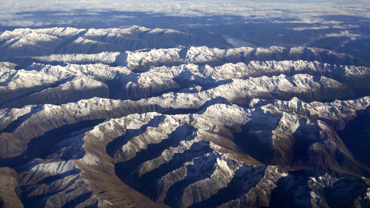 The Southern Alps. Photo / Steven McNicholl