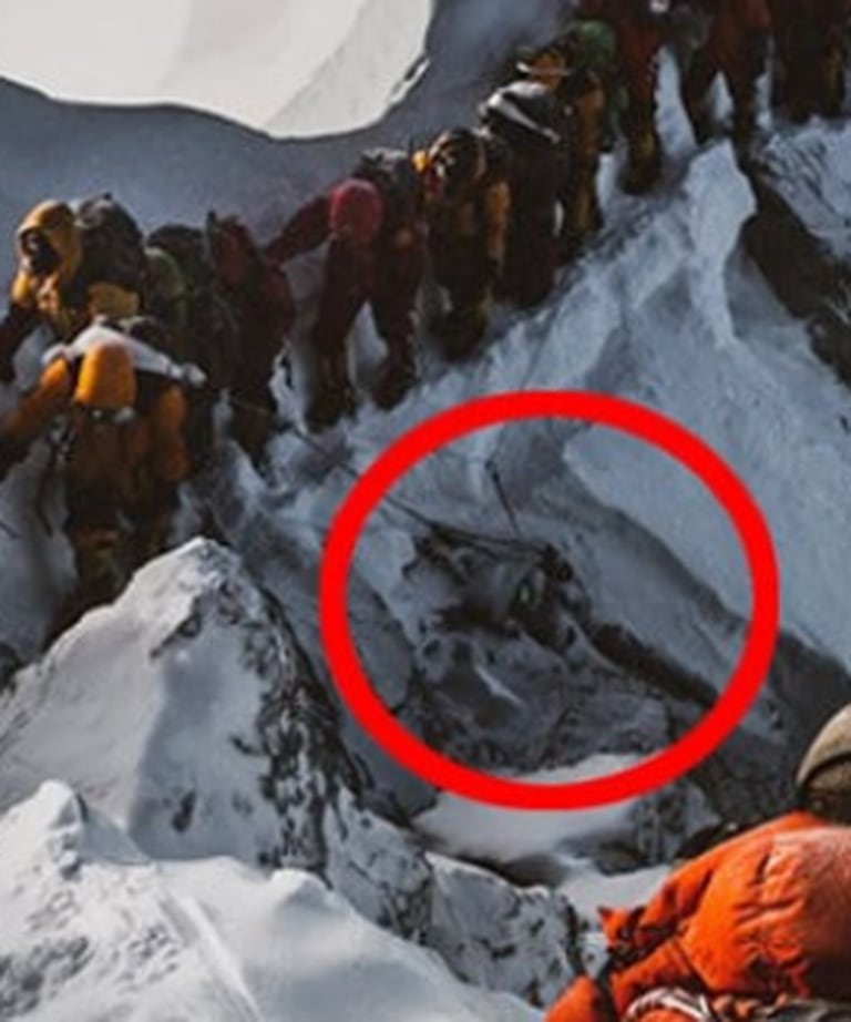 The Tragic Stories Of The Climbers Left To Rest On Mt Everest Nz Herald