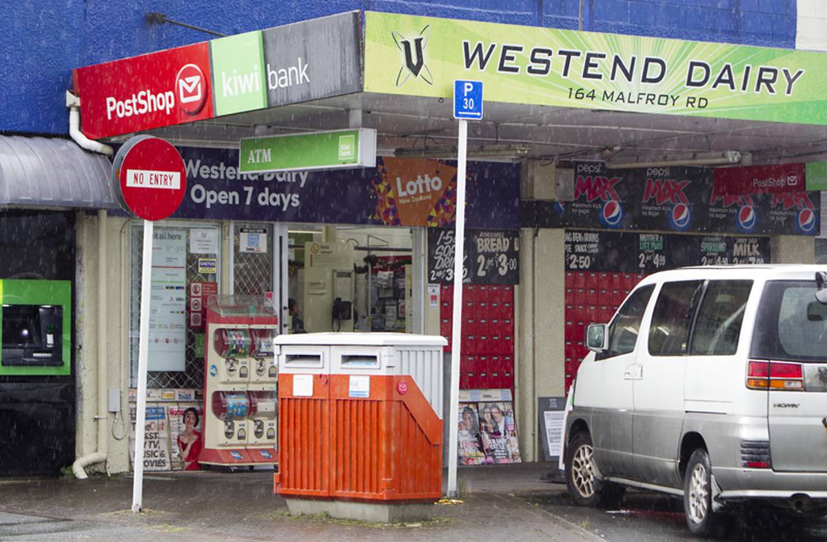 Rotorua West End Branch Latest Kiwibank To Close But Franchisees