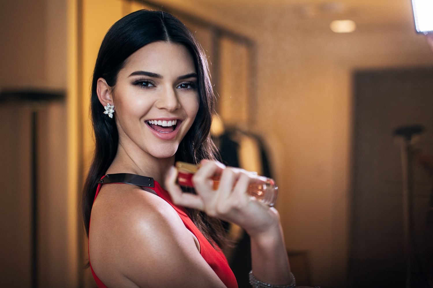 What Makes Kendall Jenner Feel Red Hot - NZ Herald