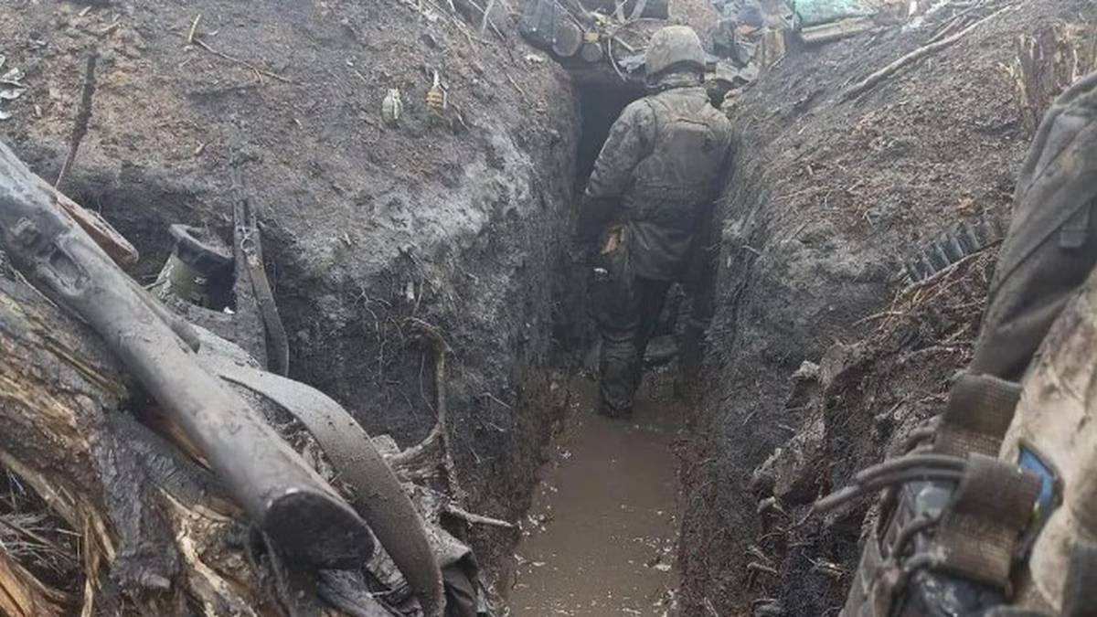 Russia-Ukraine war: Filthy troops fight in freezing mud – the WWI-like