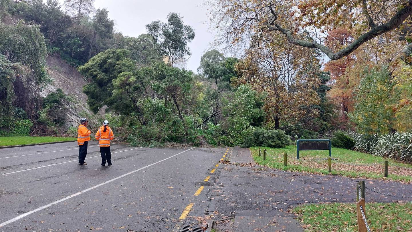 Anzac Parade State Highway 4 in Whanganui was closed between Georgetti Rd and Mt View Rd due to a slip. Photo / Finn Williams